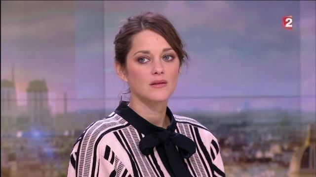 Marion Cotillard surprise dans 20h30, le dimanche par la venue de sa chanteuse préférée... qui a fini par se plaindre sur son compte Instagram !