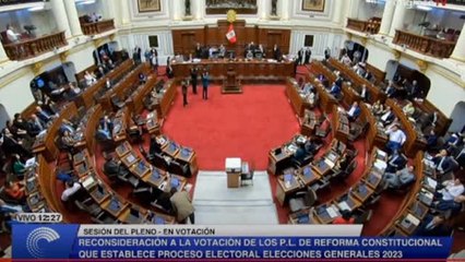 El congreso de Perú acuerda debatir elecciones anticipadas