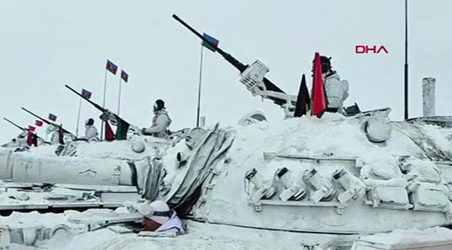 Türk ve Azerbaycan tankçılarından ortak atış