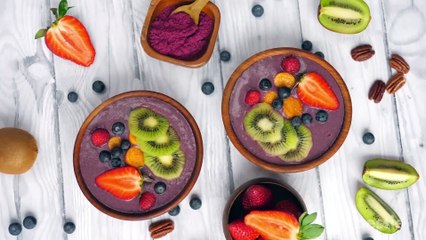 7 POWERFUL Health Benefits Of Eating Kiwis Every Day