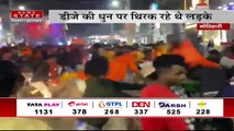 Bihar News : मोतिहारी में मुर्ति विसर्जन के समय असामाजिक तत्वों द्वारा किए गए विरोध के बाद जमकर हुई झड़प