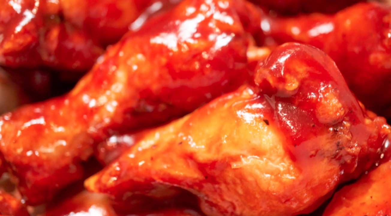 Amerikanerin klaut chicken wings in millionenhöhe