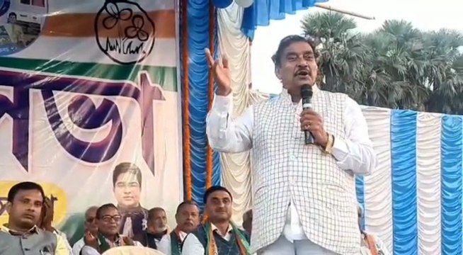 ‘তৃণমূল যেদিন হাত তুলবে সেদিন বিজেপির হাসপাতাল ছাড়া কোথাও জায়গা হবেনা’| Oneindia Bengali