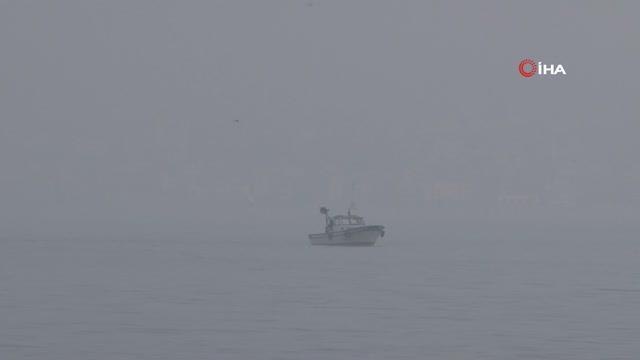 İstanbul Boğazı'nda sis nedeniyle bazı şehir hatları seferleri iptal edildi