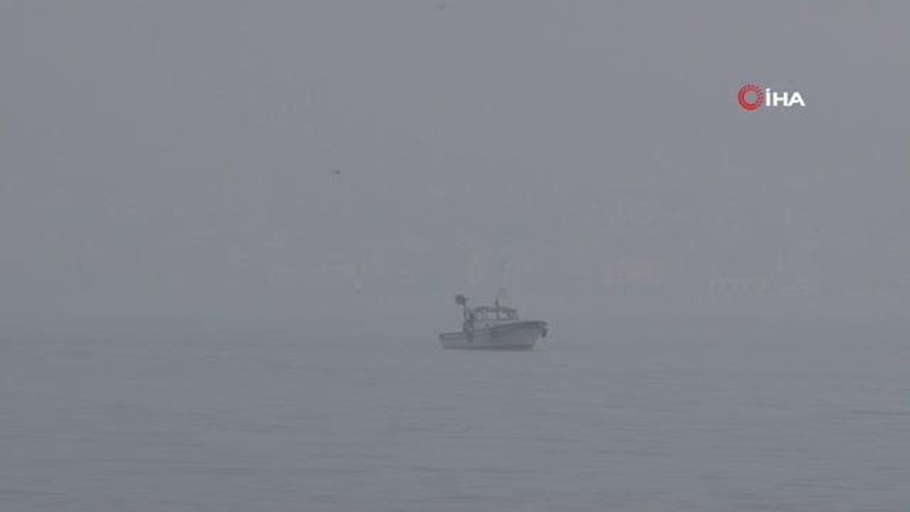 İstanbul Boğazı'nda sis nedeniyle bazı şehir hatları seferleri iptal edildi
