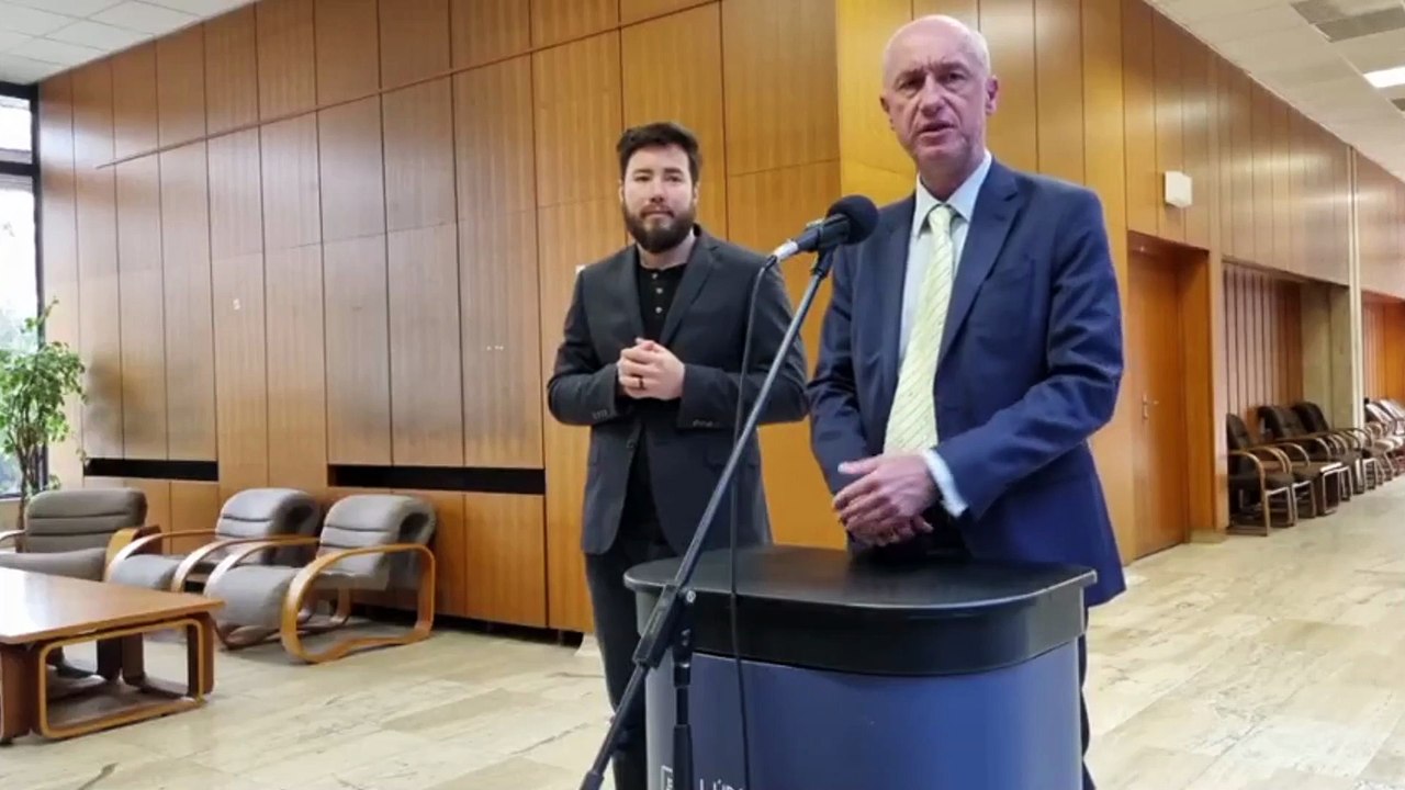 ZÁZNAM: Vláda: Schválila nariadenie o určení výšky nadmerného príjmu z predaja elektriny