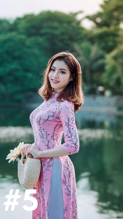 The Top 10 Most Beautiful Girls In The World