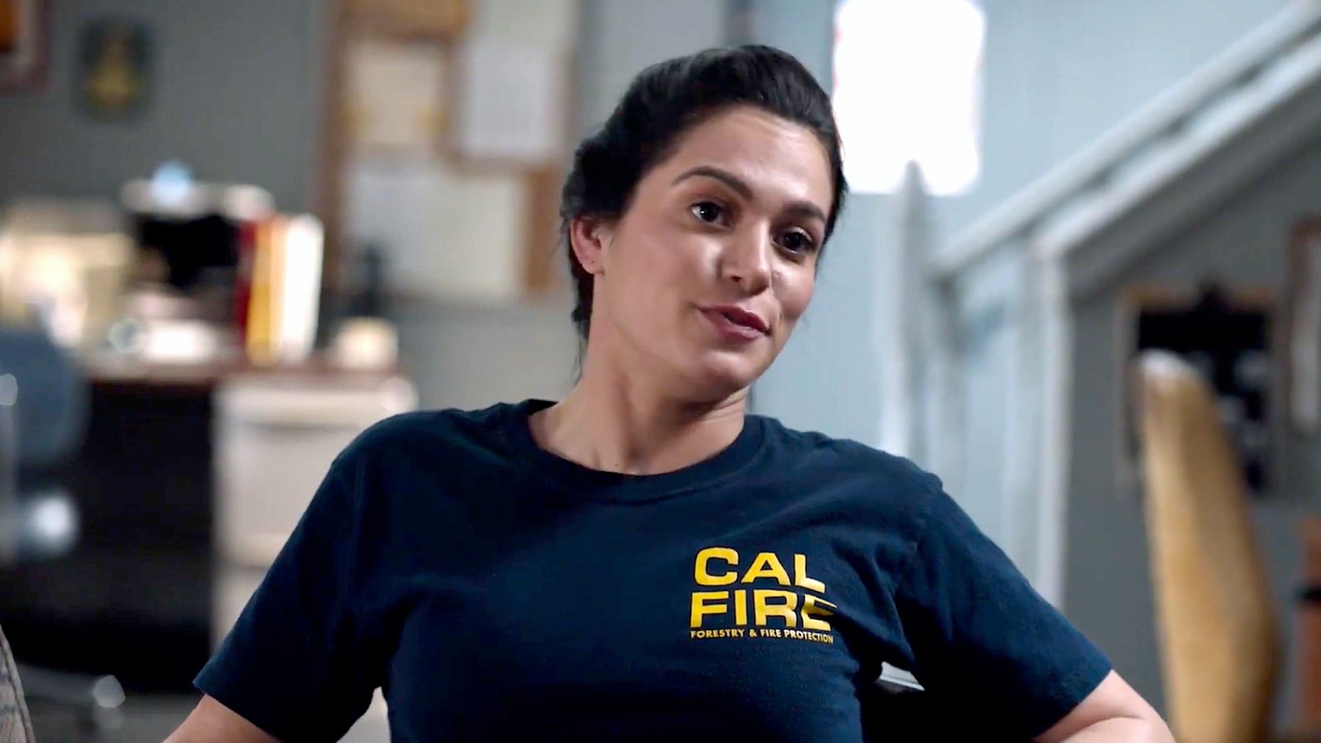 Text Flirting on the Upcoming Episode of CBS' Fire Country - video Dailymotion