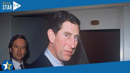 "Par pitié, mon Dieu" : Ce rituel de Charles III en caleçon qu'il tient loin des yeux de tous et red