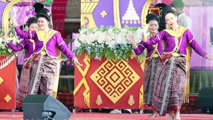 ชื่นชมพิทยาคาร มหาสารคาม แข่งขันวงดนตรีพื้นเมือง โปงลาง