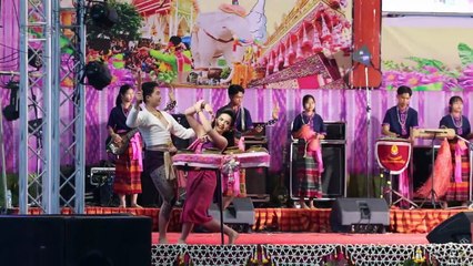 บ้านแท่นวิทยา ชัยภูมิ แข่งขันวงดนตรีพื้นเมือง โปงลาง