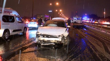 Esenler TEM Otoyolu'nda kaza 1 ölü