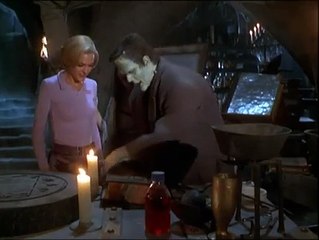 The Munsters' Scary Little Christmas | movie | 1996 | Official Trailer