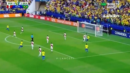 9 Vezes Que Daniel Alves Chocou o Mundo