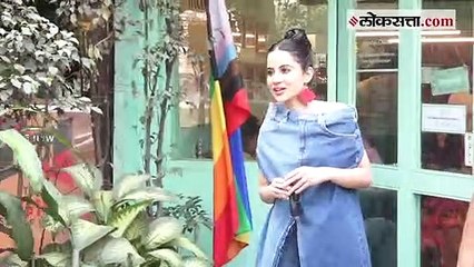 Uorfi Javed चा अतरंगी कपड्यांमधील नवीन व्हिडीओ पाहिलात का?; जीन्स पॅण्टचा केला हटके वापर