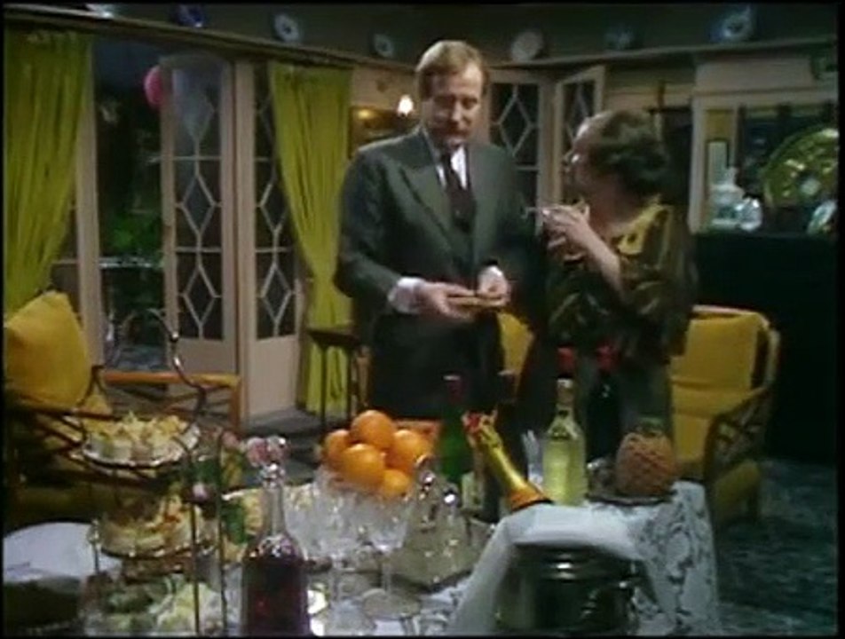 Upstairs, Downstairs - Se4 - Ep06 HD Watch