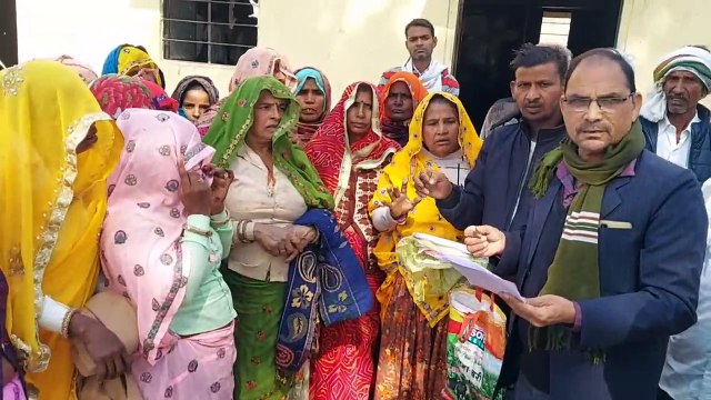 सौ बीघा चरागाह भूमि पर अतिक्रमण, ग्रामीणों ने दी धरने की चेतावनी