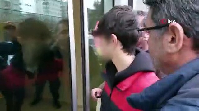 Annesini darp eden ağabeyini öldüren lise öğrencisi adliyeye sevk edildi