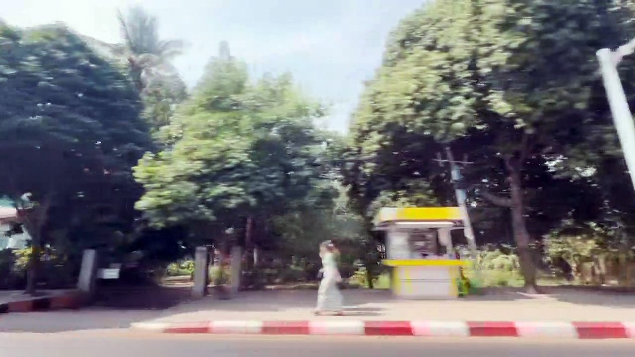 Menschenleere Straßen in Myanmar am Jahrestag des Militärputsches