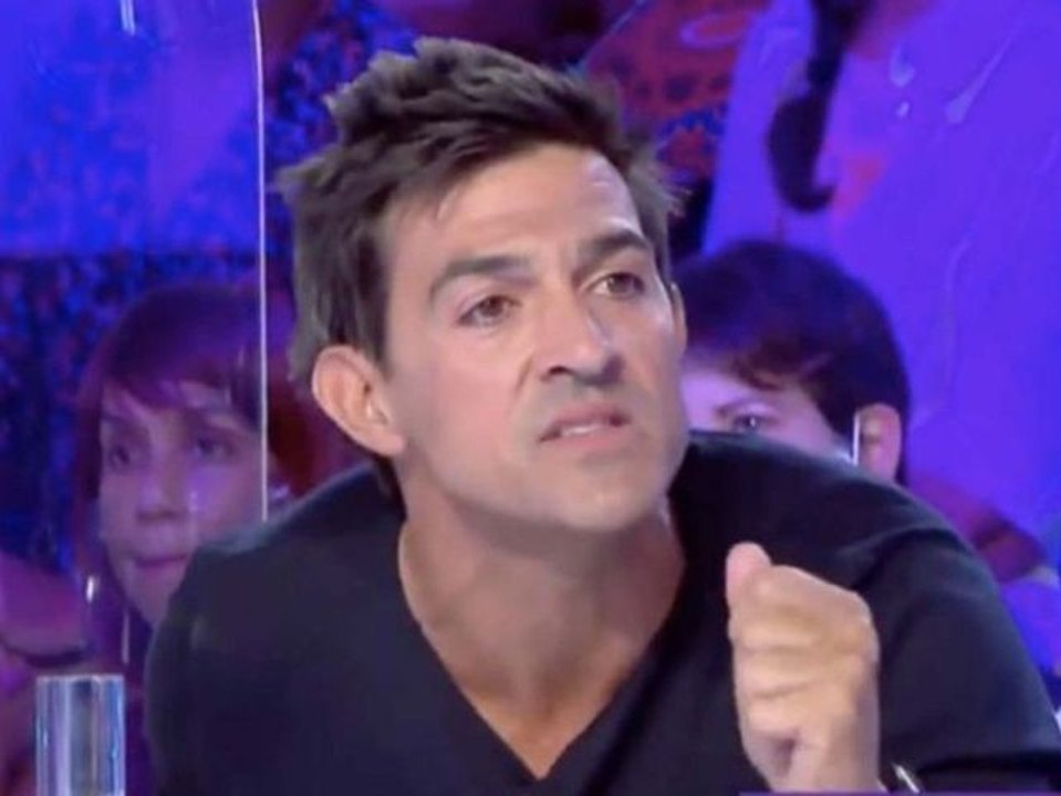 "On nous prend vraiment pour des c**s" : Jean-Pascal Lacoste fait des révélations sur les "vrais" prix des barils de pétrole