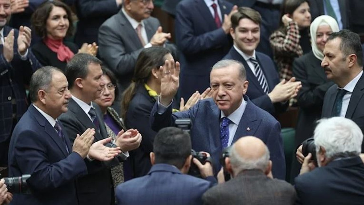 Erdoğan’dan AKP’li vekillere: Hakkımı helal etmiyorum, aldığınız maaş haram!