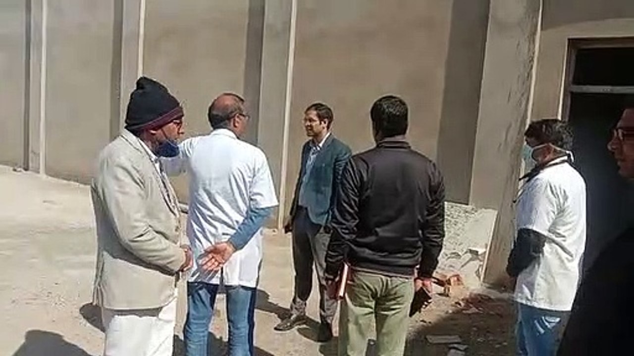 Video: कलक्टर ने किया खंडेला सीएचसी का औचक निरीक्षण, साफ-सफाई को लेकर जताई नाराजगी