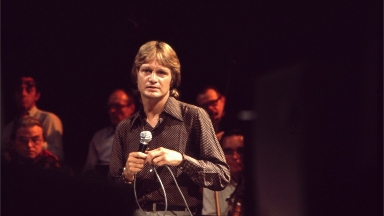GALA VIDEO - Claude François : cette énorme dette qu’il a laissé à ses deux fils