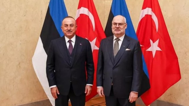 Bakan Çavuşoğlu, Estonya Cumhurbaşkanı Alar Karis ile görüştü