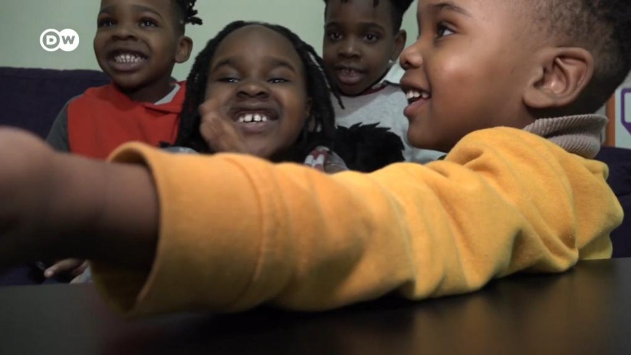 Asylsuchende in Griechenland: Zwangsumzug ins Lager