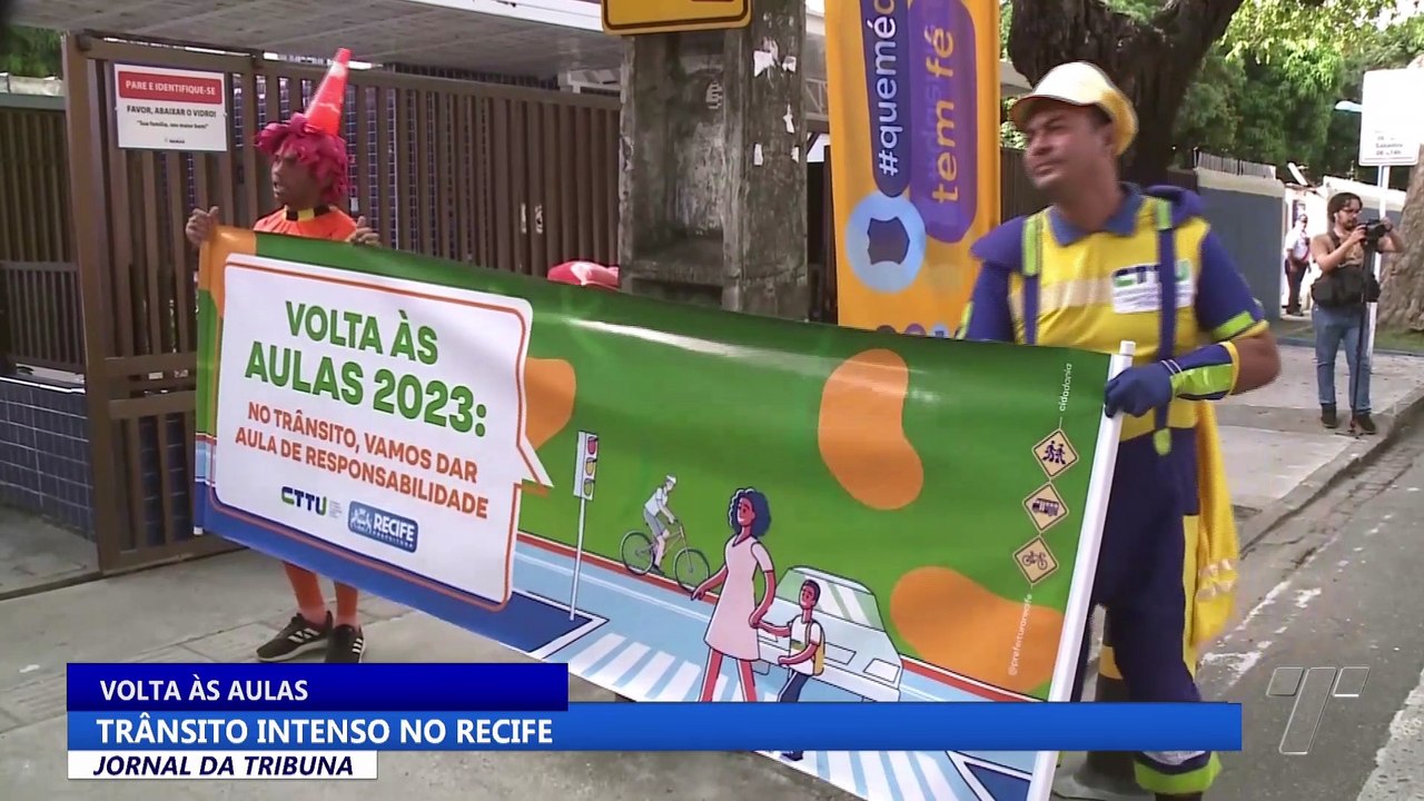 Volta às aulas: Trânsito intenso no Recife