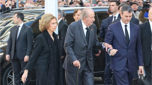GALA VIDEO - Juan Carlos repéré : le roi déchu d’Espagne invité VIP de l’émir du Qatar
