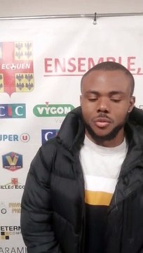 ALERTE RECRUTEMENT SENIOR D1 Gardiens de but. Nous acceptons des gardiens pro si vous êtes d accord pour faire un gros effort sur le salaire mais les sandwichs du dimanche sont excellents.