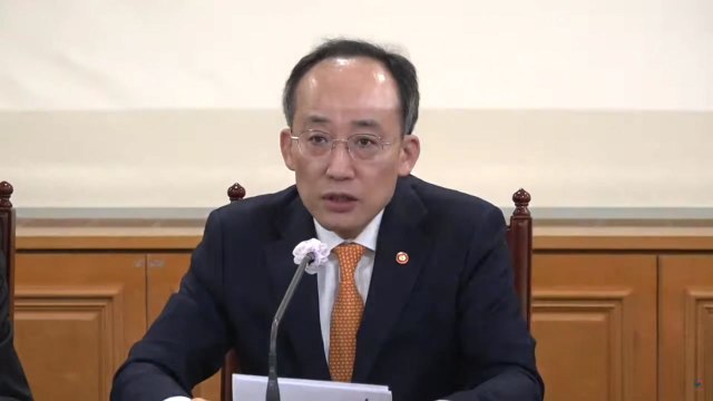 [현장영상+] 물가 당분간 높은 수준 유지할 것 예상...불확실성 높아 / YTN