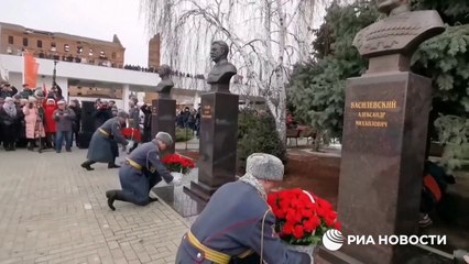 Inauguran busto de Stalin en Rusia para conmemorar batalla de Stalingrado