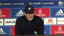 OL : Laurent Blanc pointe du doigts ses joueurs