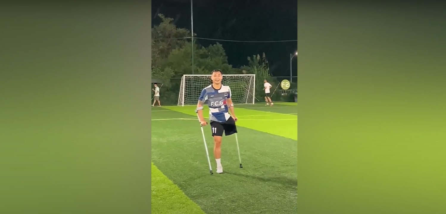 Tiene solo una pierna, pero cumplió su sueño de ser futbolista