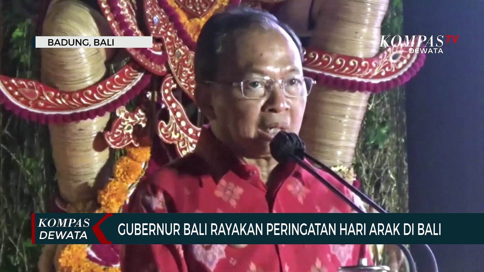 ⁣Gubernur Bali Rayakan Hari Arak Di Bali