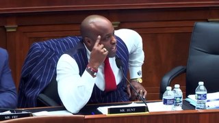 Black Congressman ENDS Adam Schiff after he suggests his opinion is racist