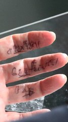 안철수 '손가락 메모' 포착…회견 전 써둔 세가지 키워드