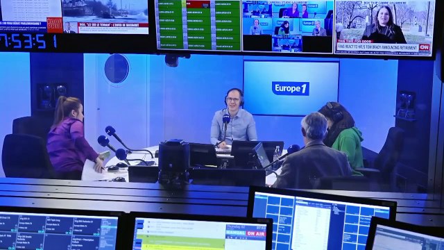 Loi sur l’Immigration : Emmanuel Macron piégé par son «en même temps»