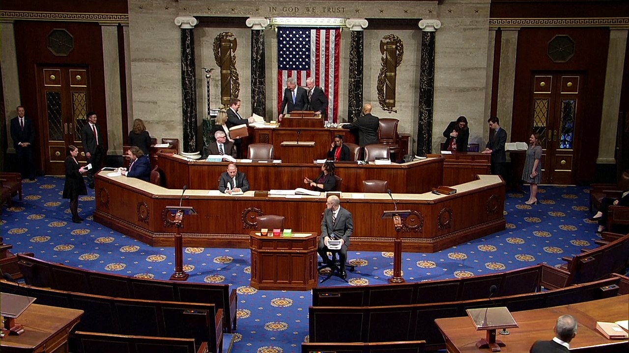 Avanza diálogo entre Biden y McCarthy sobre tope de la deuda de EEUU, pero aún sin acuerdo