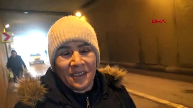 Arabanın önüne düşen yaya ölümden döndü