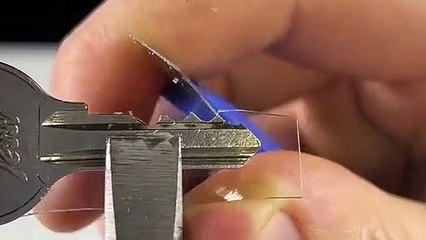 How To Sharpen a Knife To Razor Sharp