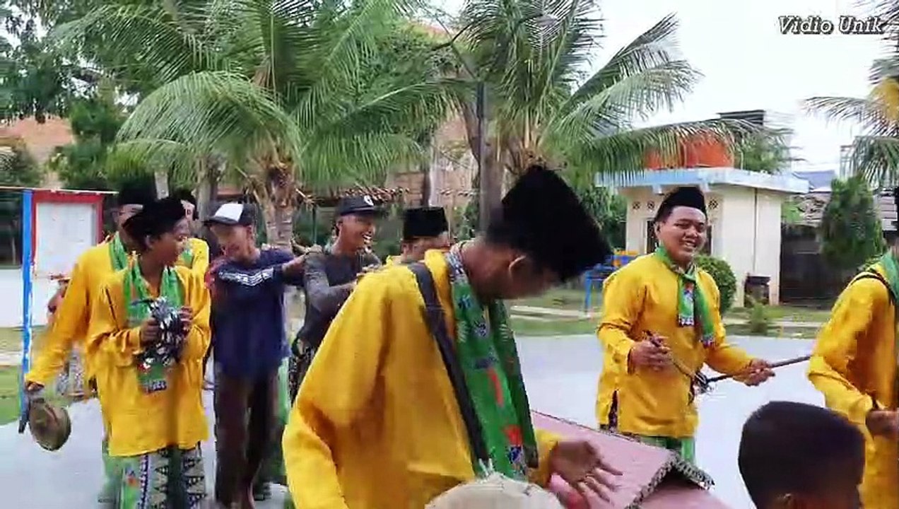 ONDEL-ONDEL BETAWI JUDUL IKAN DALAM KOLAM, ONDEL ONDEL JOGET LUCU