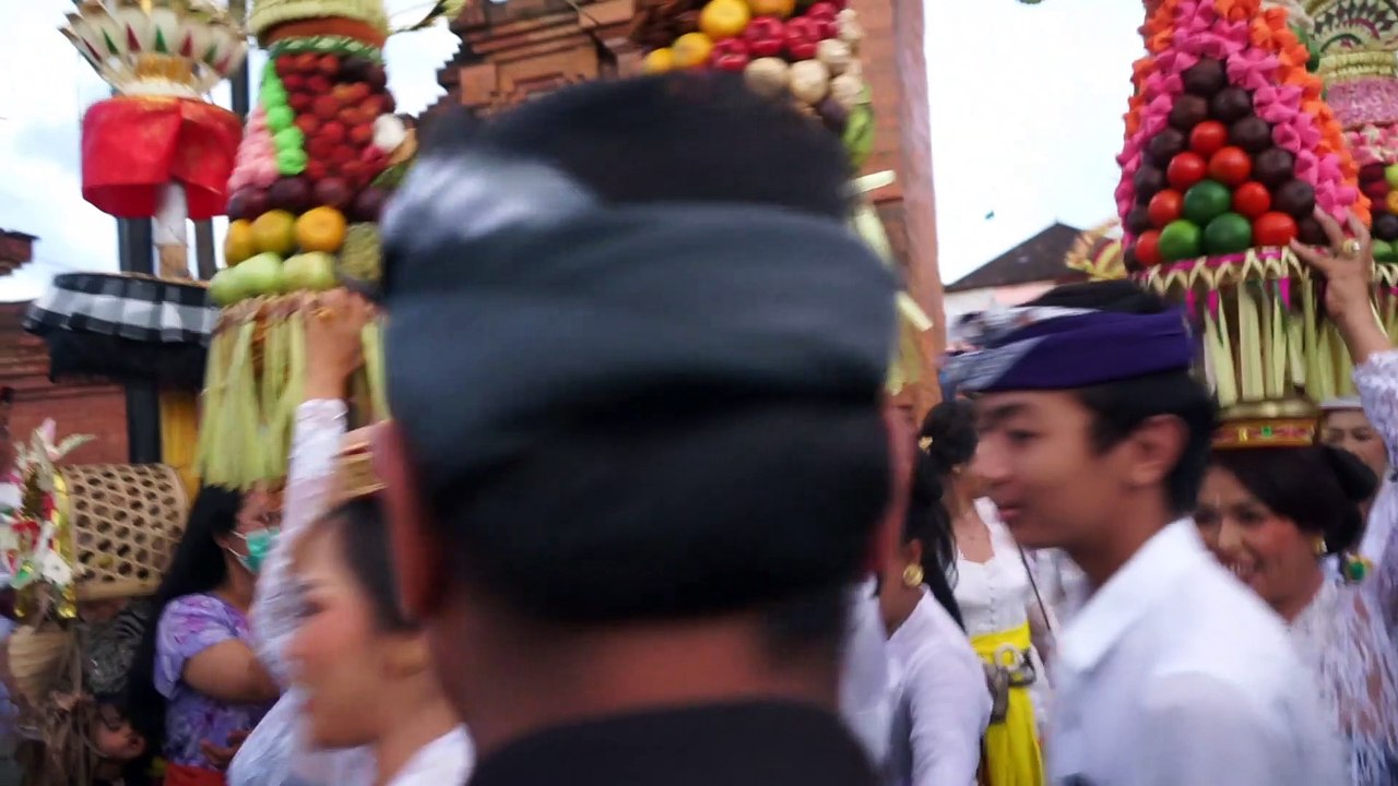 NGEROBOK