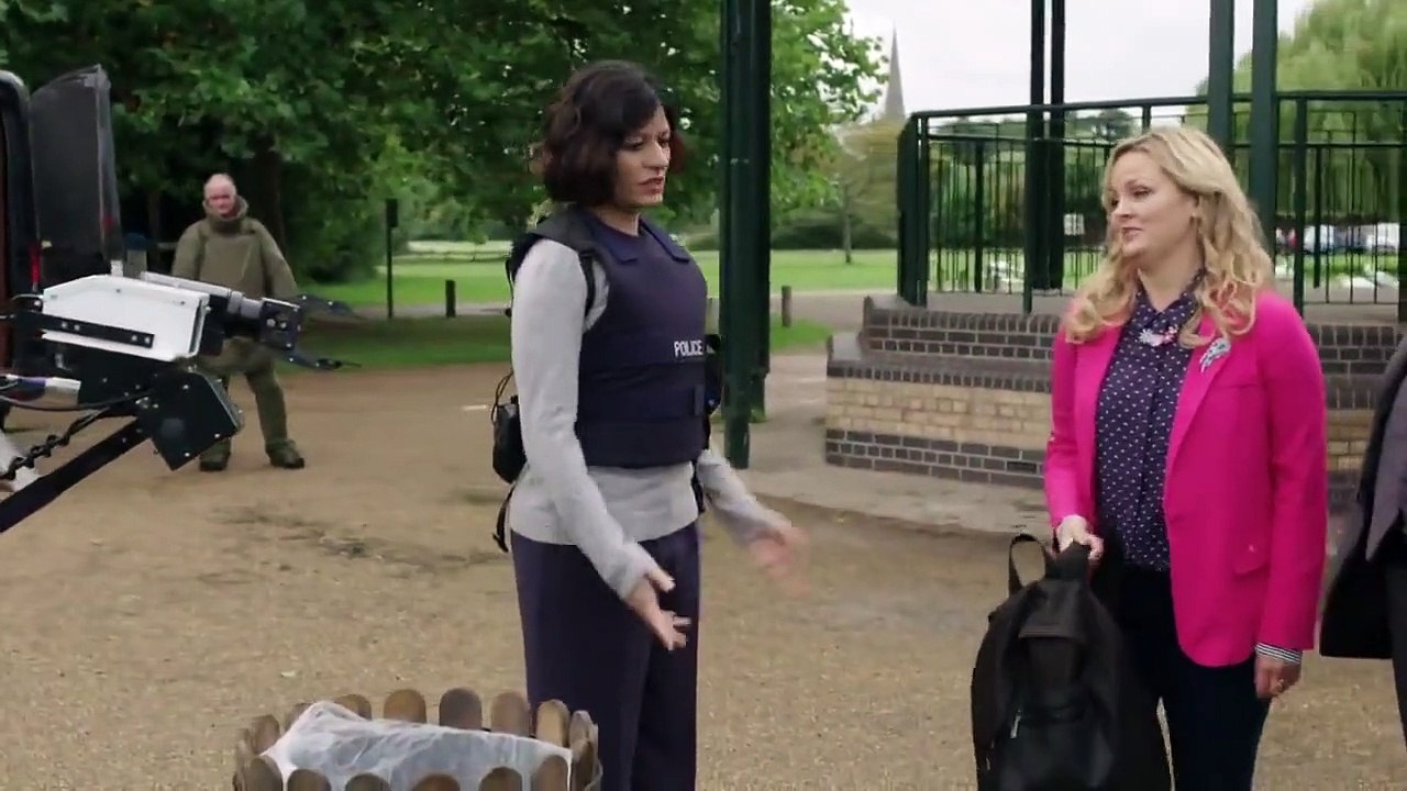 Shakespeare $$ Hathaway - Private Investigators - Se2 - Ep01 - Outrageous Fortune HD Watch