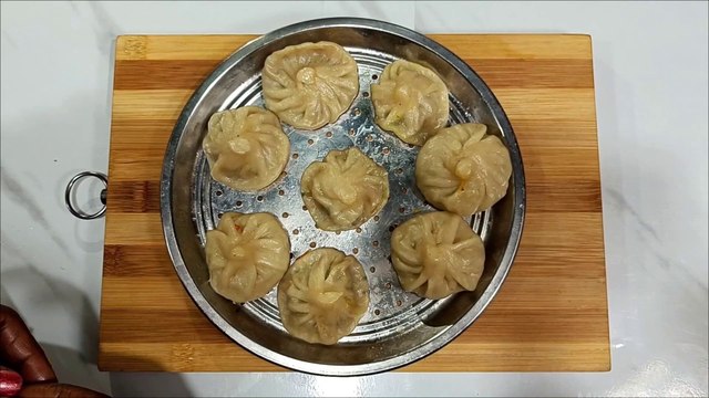 बाज़ार जैसे सॉफ्ट मोमोज बनाने की विधि| Gajar Mooli Momos | Veg Momos Recipe | momos recipe in hindi