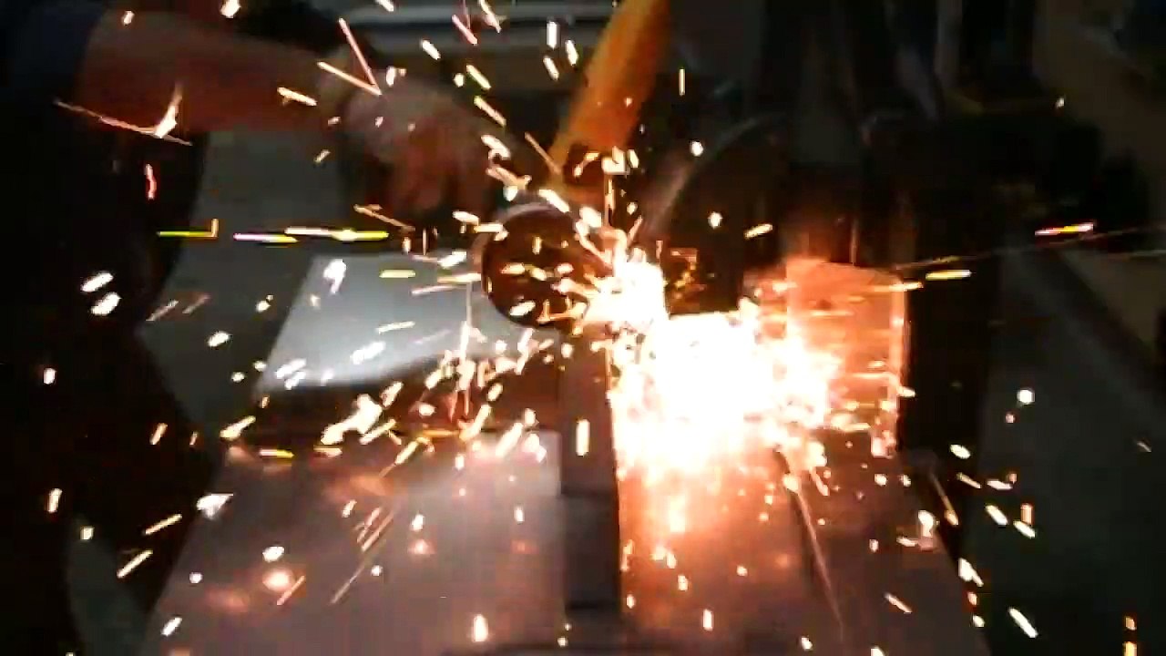 Build A Home Wind Turbine - DIY Turbine - Off Grid Living