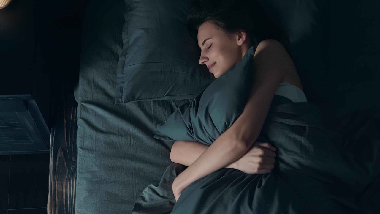 Studie bestätigt: Diese Schlafpositionen sind extrem ungesund!
