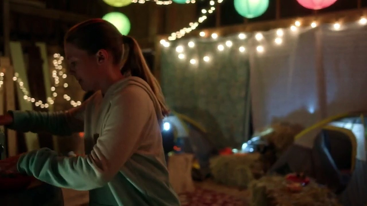 Holly Hobbie - Se2 - Ep06 - The Night-Crawling Newbie HD Watch